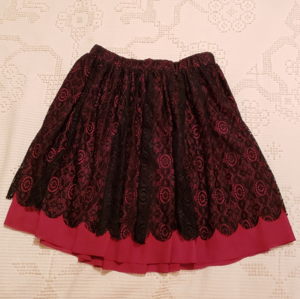 Red/black skirt